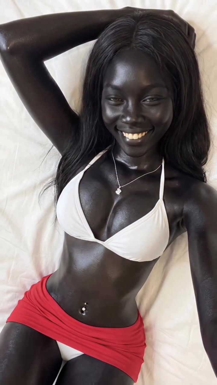 Ayannasoblack – Beautiful Angel Shows Off Her Hot Body