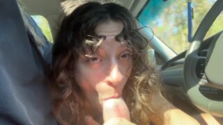 MeowMixAlicia Aka Kitty882 – Sucking Cock Her Boyfriend In A Car