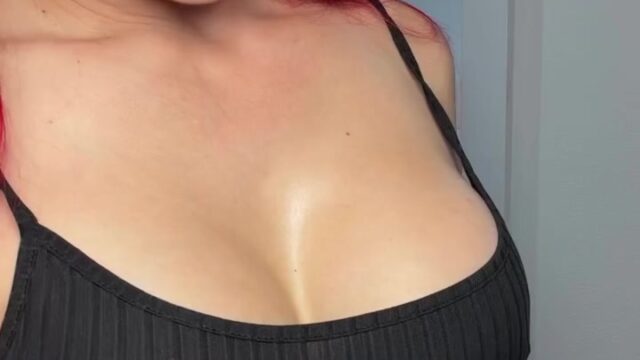 Persiamonroe Onlyfans Nude Shows Off Her Huge Boobs