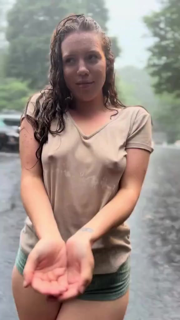 Brittney Alissah Aka Brii.babyy1 – Shows Off Her Hot Body