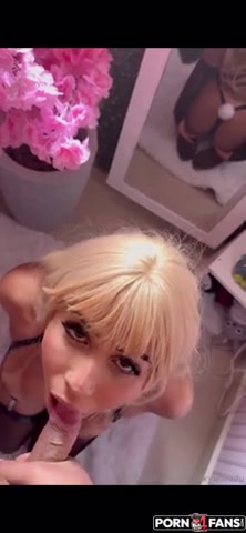 SkyleWaifu Begs Him To Cum In Mouth Onlyfans